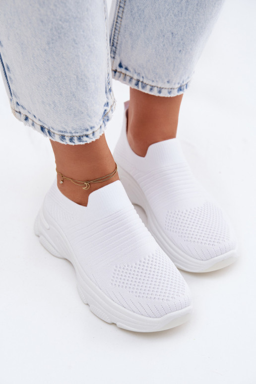 Riidest Slip-on spordijalatsid Pealiste omad valget värvi Floraine