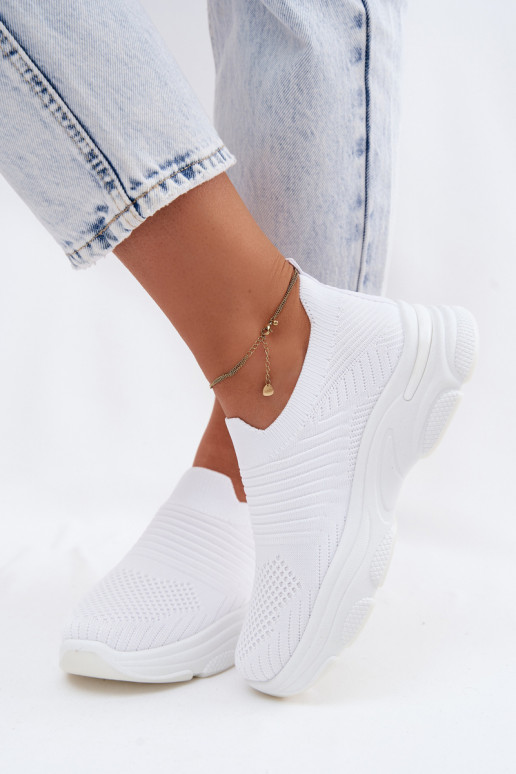 Riidest Slip-on spordijalatsid Pealiste omad valget värvi Floraine