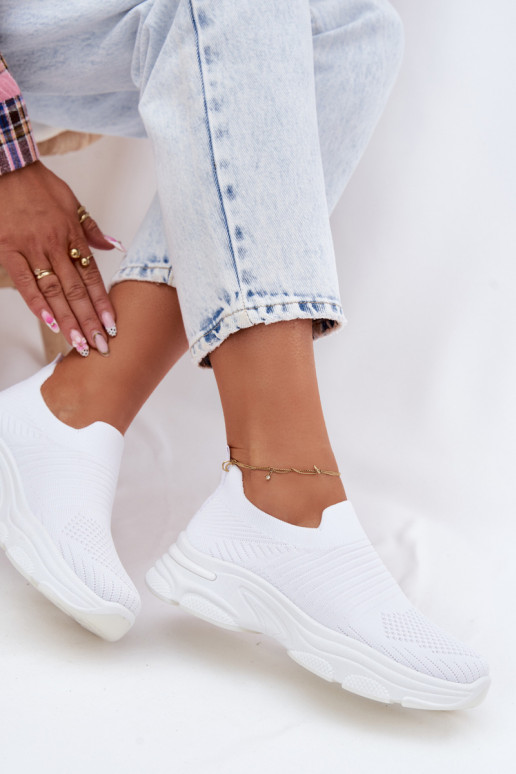 Valged naiste slip-on spordijalatsid Floraine