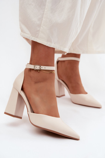 Kingad kõrge jämeda kontsagaImitacji Skóry Elevandiluu värvi Selvra