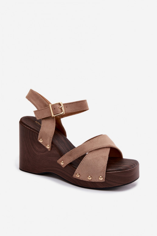 Pealistesandaalid platvormiga Ze Kuldset värvimi Pealastud beeži värvi Velvra