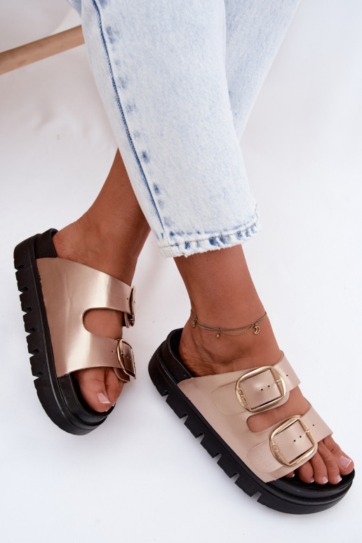 naiste plätud Platformie neetide ja pandlaga Lee Cooper LCIN-26-35-4462L Kuldset värvi