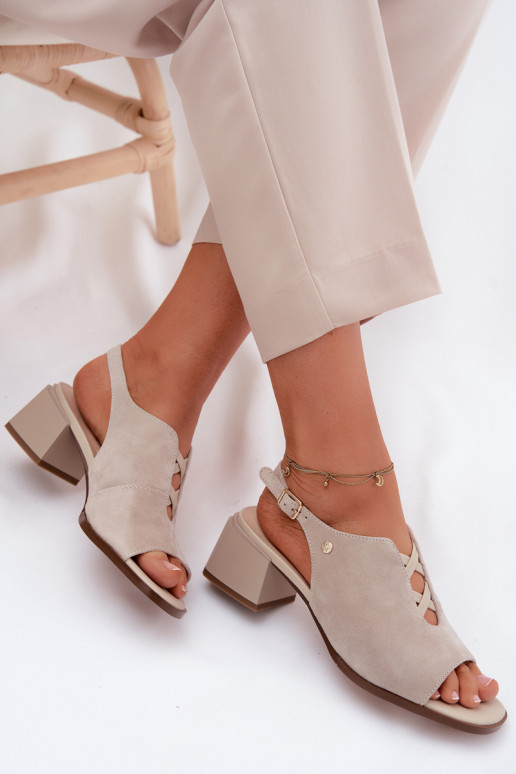 sandaalidPealturalnego seemisnakhsedu kõrge jämeda kontsaga Sellel onciejka K7521-22 Elevandiluu värvi