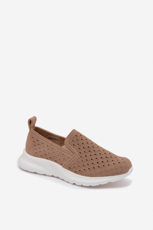 Slip-on kingad kunstsuede lõikeelementidega liivavärvi Geressa