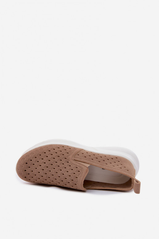 Slip-on kingad kunstsuede lõikeelementidega liivavärvi Geressa