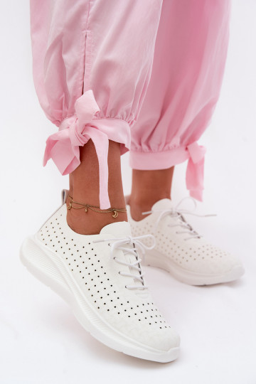 Ažuursed kingad Sportliku stiiliga Sneakers tüüpi jalanõud Pealiste omad valget värvi Heressa