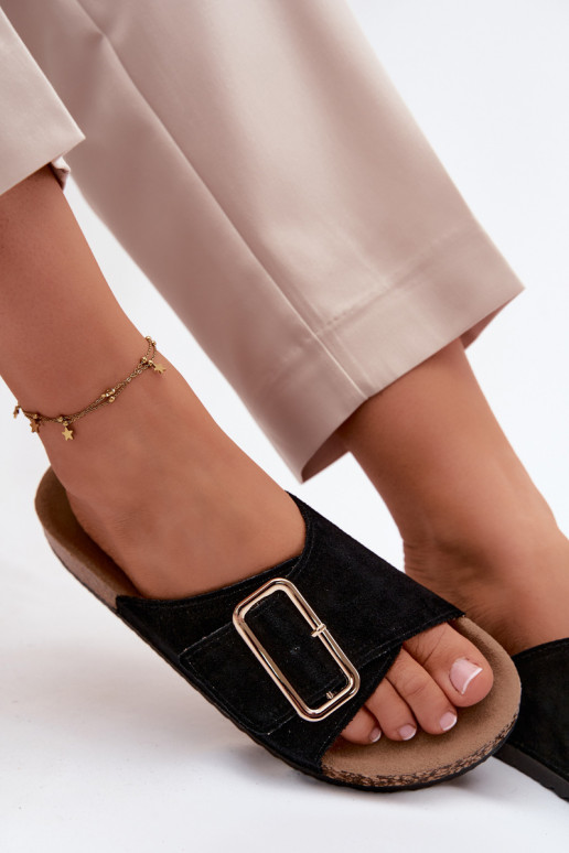 Pealhk naiste seemisnahksed sussid neetide ja pandlaga msuud Beryl