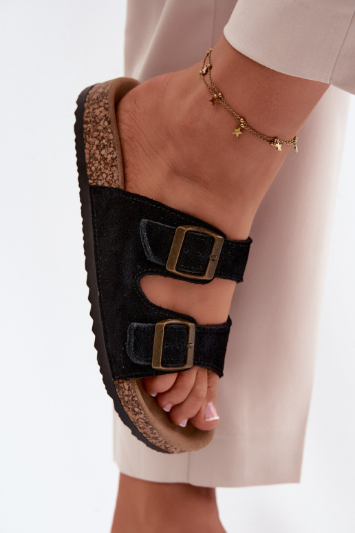 seemisnahksed sussid Korgitalla peal neetide ja pandlaga msuud Tavira