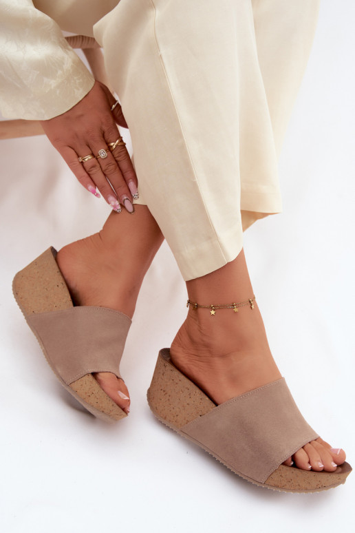 Zazoo 40311 naiste seemisnahksed sussid Peal Korkosisseym Koturnie beeži värvi