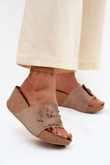 Pealhk naiste seemisnahksed sussid platvormiga Koos Ornate lilledegaem Zazoo 40312 Cappuccino