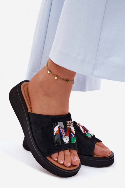 Pealhk naiste seemisnahksed sussid kaunistustega platvormiga Vinceza 66942 msuud