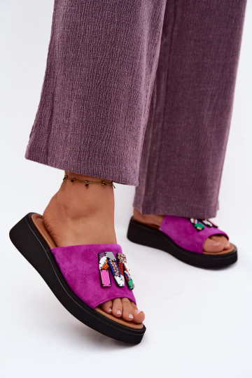 Pealhk naiste seemisnahksed sussid kaunistustega platvormiga Vinceza 66942 tumeroosad värvi