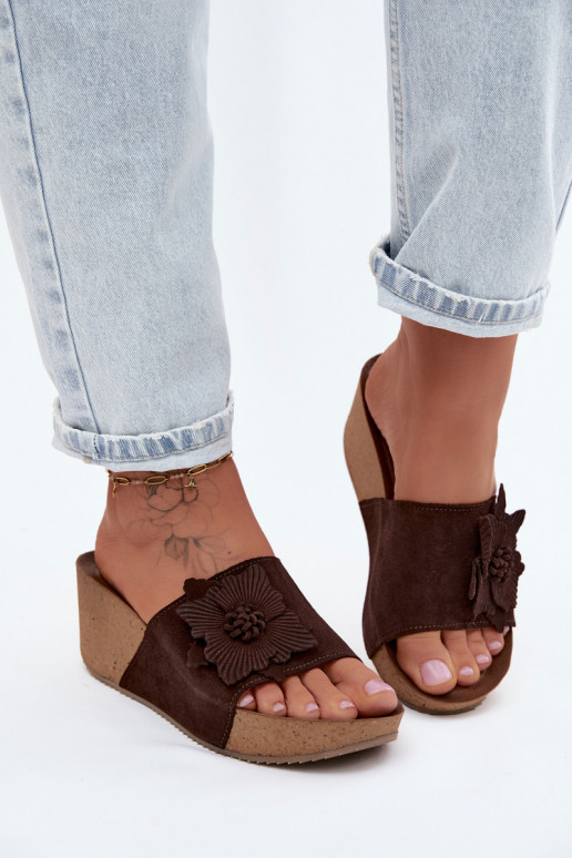 Pealhk naiste seemisnahksed sussid platvormiga Koos Ornate lilledegaem Zazoo 40312 Czekoladosissee