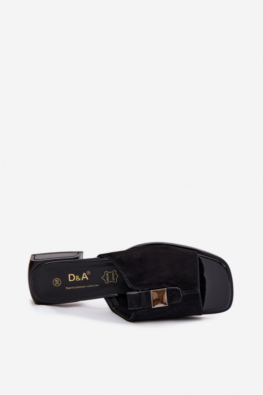 Elegantne mustad naiste sussid looduslikust sametist D&A