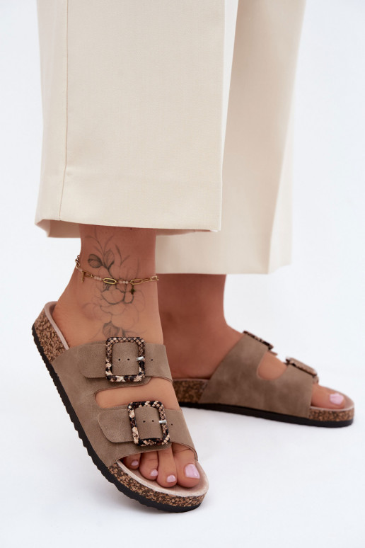 naiste plätud Korgitalla peal pannaldega Sellel ondu muster beeži värvi Melia