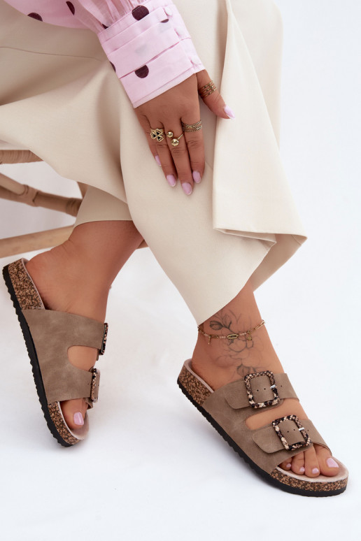 naiste plätud Korgitalla peal pannaldega Sellel ondu muster beeži värvi Melia