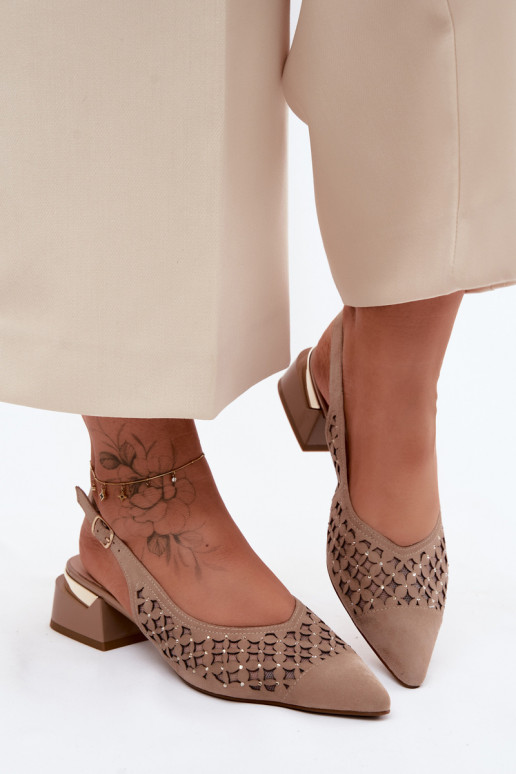 Pealhk Seemisnahksed sandaalid Ažuurne võrguga Klockis D&A CR61-3004 beeži värvi