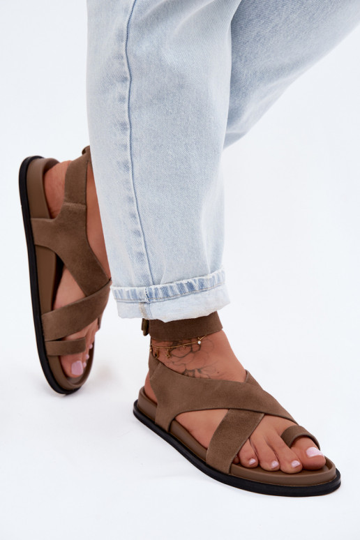 Sellel ondalad sandaalidPealturalnego seemisnakhsedu D&A CR61-3049 beeži värvi