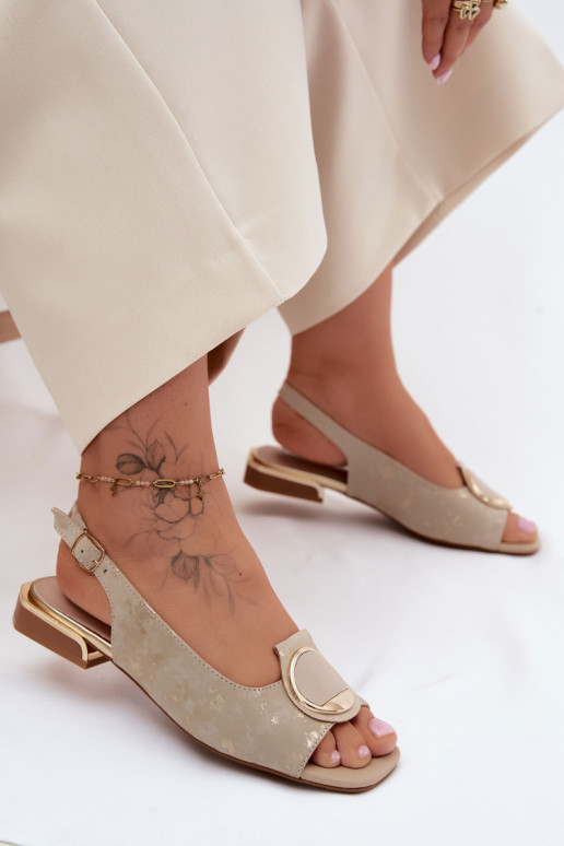 Pealistesandaalid laiade nööridega kaunistustega Kuldset värvi Glima