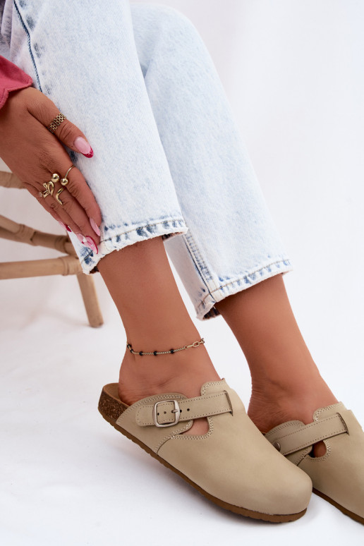 Plätud naturaalsest nahast Mule neetide ja pandlaga Zazoo 1905 Pistacjosissee