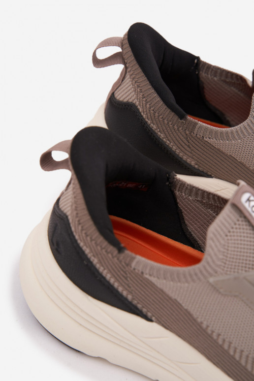 spordijalatsid meestele Riidest Sneakers tüüpi jalanõud Slip-on platvormiga Kobbo 102421 beeži värvi