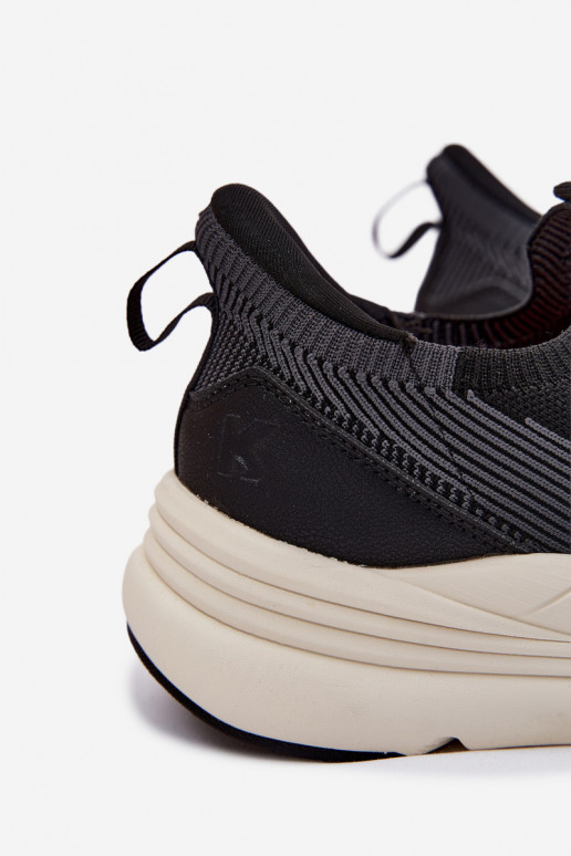 Meeste slip-on spordijalatsid platvormiga Kobbo 102421 musta värvi