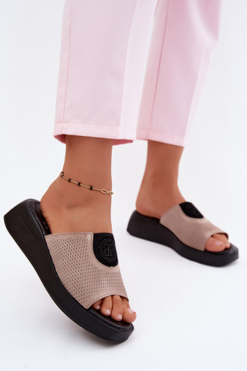 Kreemjad faux suede naiste sussid Fablee 2