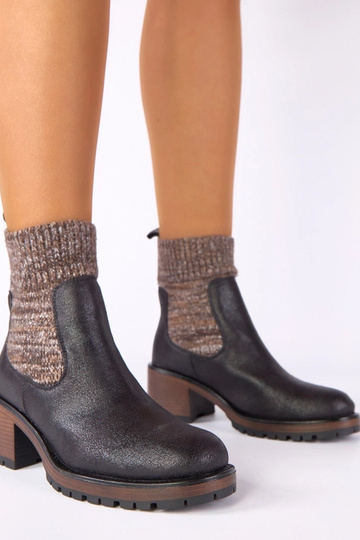 Mustad ankle boots plokk-kontsaga sokitüüpi varrukaga Lisa