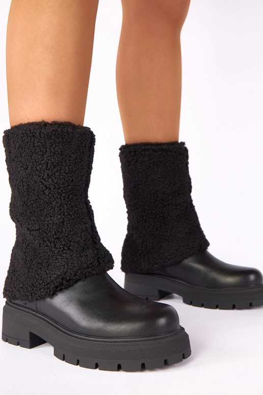 Mustad ankle boots koos volditud kangast varrukaga Darlene