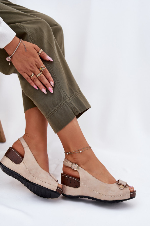Liiva ja kuldse värvi kerged platvormsandlid Comfort Shoes Efravia