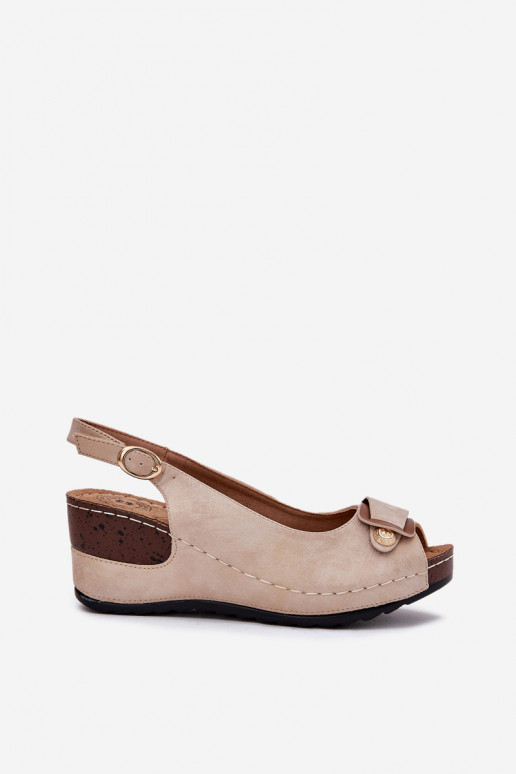 Liiva ja kuldse värvi kerged platvormsandlid Comfort Shoes Efravia