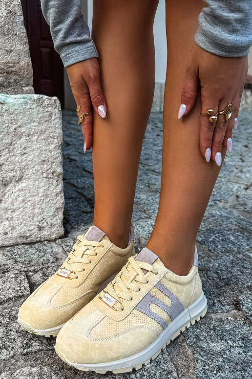 Kollased naiste spordijalatsid Lovey kunstsuede'ist