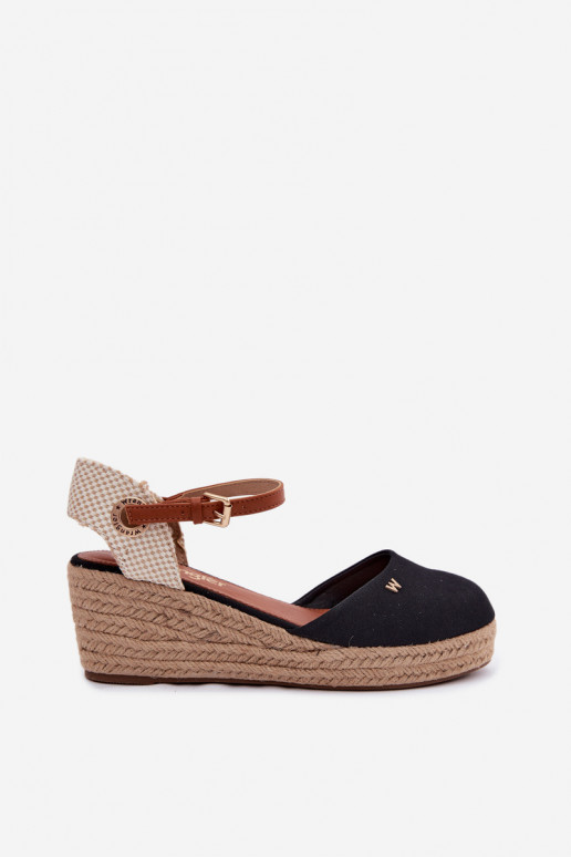 Mustad espadrillid platvormiga