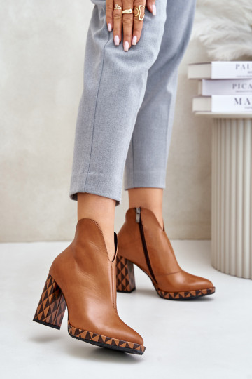 Pruun nahast ankle saapad kontsadega Laura Messi 2836