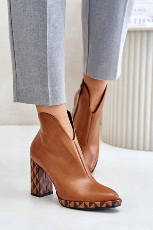 Pruun nahast ankle saapad kontsadega Laura Messi 2836