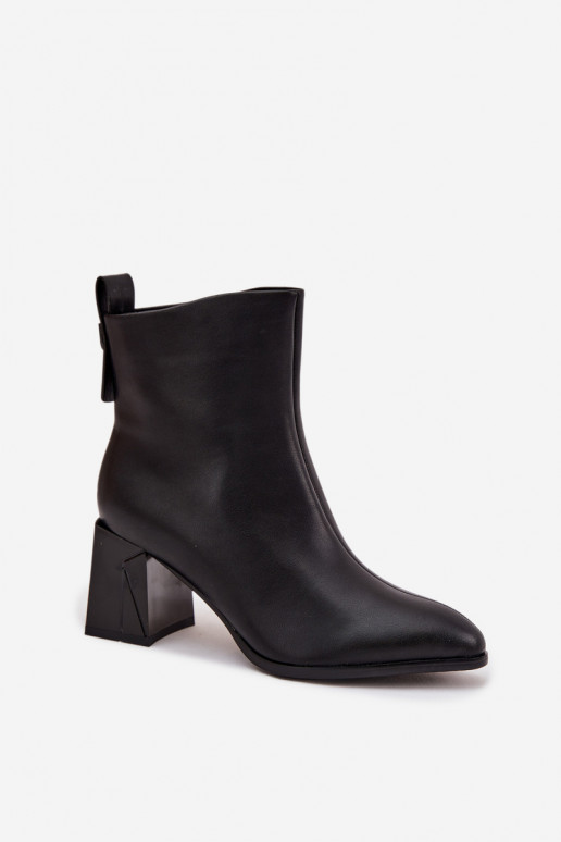 Isolatsiooniga ankle boots kontsaga valmistatud looduslikust nahast Vinceza 66812 mustas värvitoonis