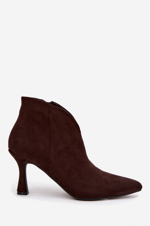 Naiste saapad õhukesel kandadel terava ninaga šokolaadi värvuses Bessia