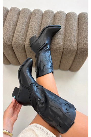 Knee-high cowboy-stiilis saapad kontsadega mustast kunstnahast Jarissa 2