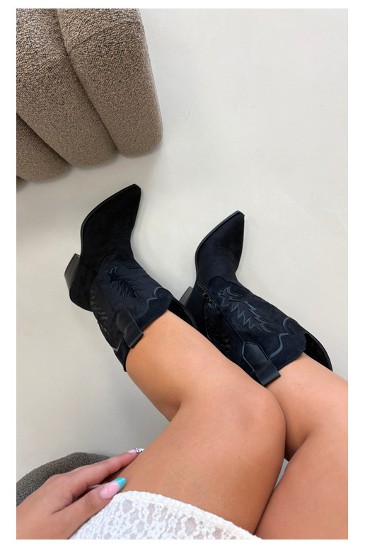 Knee-high cowboy-stiilis saapad mustas Betina