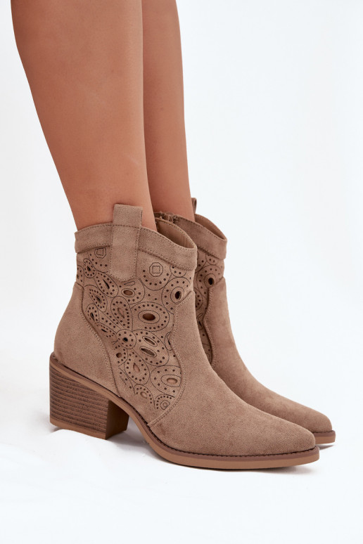 Liivakarva naiste cowboy-stiilis ankle boots lõikeelementidega Nolvina
