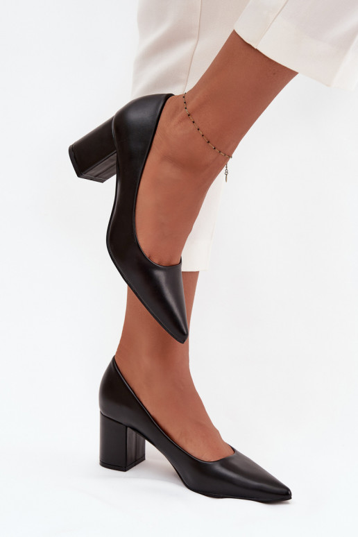 stiletto kontsad terava ninaga mustas värvis
