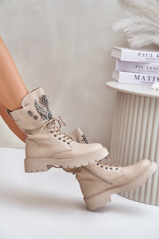 Kunstnahast isoleeritud töö ankle boots kaunistustega D&A MR880-080 beežid