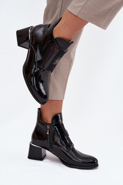 Nahast lakitud isoleeritud ankle boots kaunistustega Zazoo 60560 mustad
