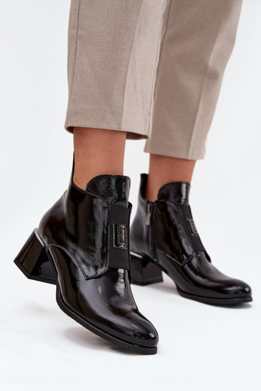 Nahast lakitud isoleeritud ankle boots kaunistustega Zazoo 60560 mustad