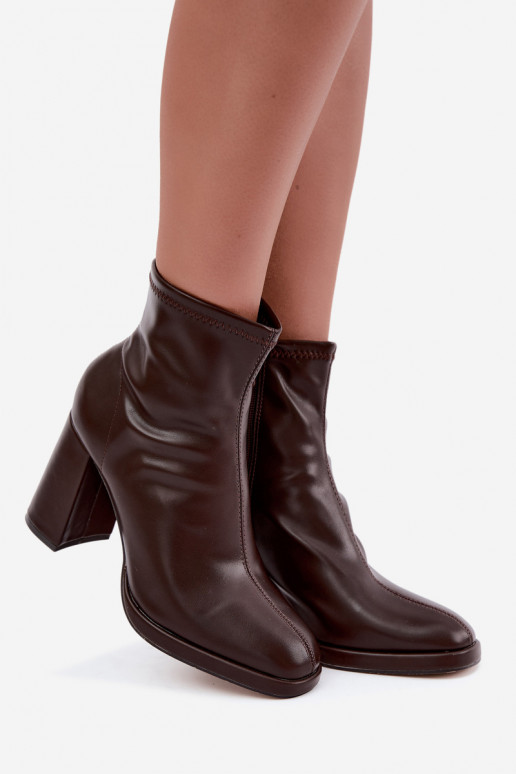 Naiste ankle boots kunstnahk'ist kontsadega šokolaadi värvi Karvella