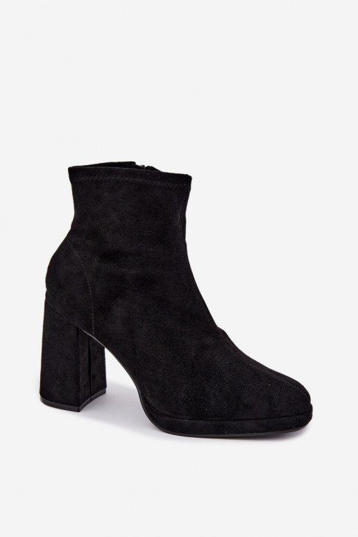Naiste ankle boots kunstsuede'ist kontsadega musta värvi Karvella