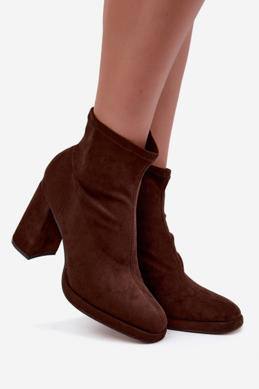 Naiste ankle boots kunstsuede'ist kontsadega pruuni värvi Karvella