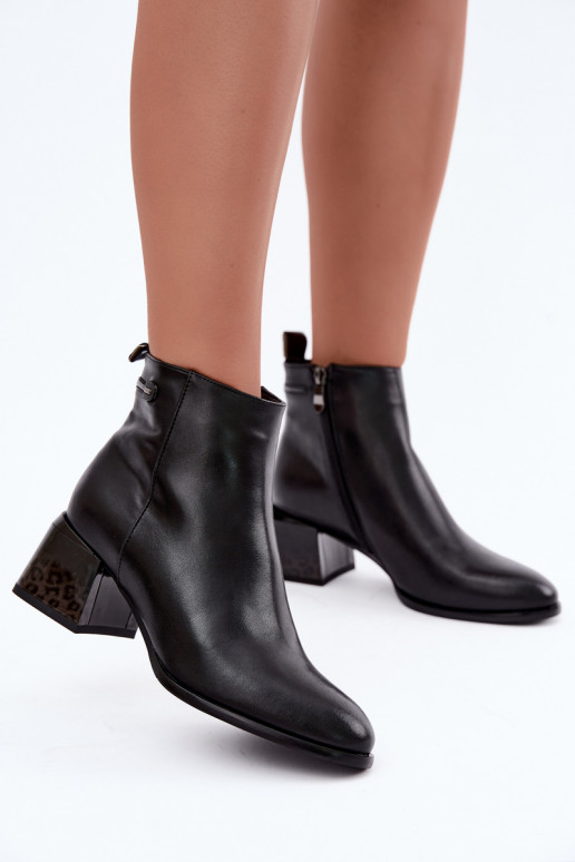 Lurelia mustad nahast saapad