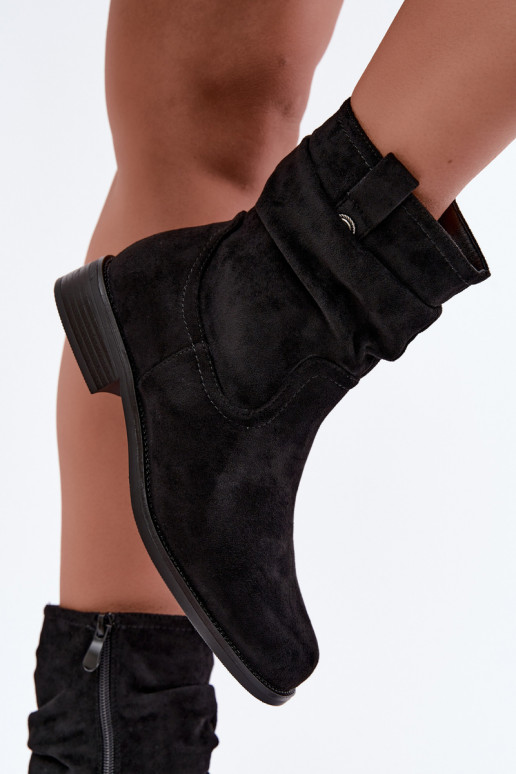Soojad ankle boots volangidega ja laia kontsaga, must