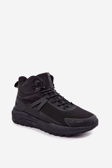 Isolatsiooniga matkajalatsid meestele veekindlad mustad Koby